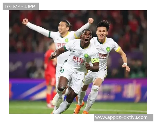 法比奥荣获生涯首个联赛金靴目标锁定更高荣誉争夺冠军 法比奥荣获生涯首个联赛金靴目标锁定更高荣誉争夺冠军