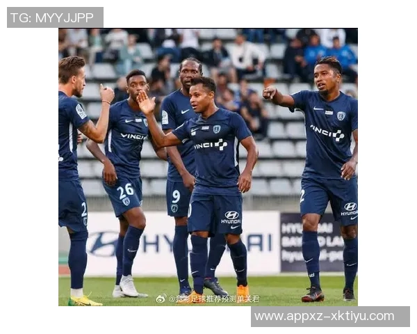 纳赛尔与巴黎FC高层关系融洽定期会面共同打板式网球