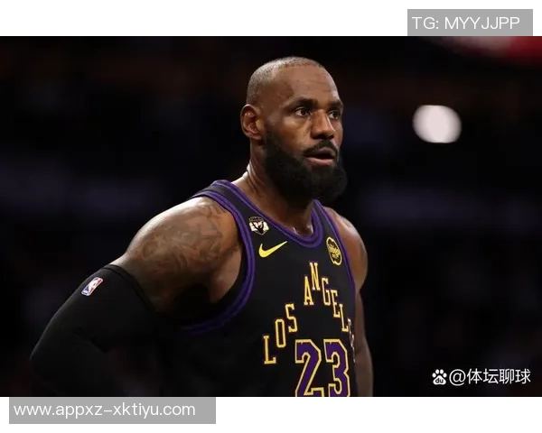 詹姆斯37岁赛季表现惊艳30场次创纪录库里得分表现对比分析